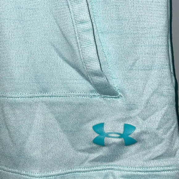 Under Armour Girl's Heat Gear Lightweight Hooded Pullover Aqua Size S - Picture 2 of 4